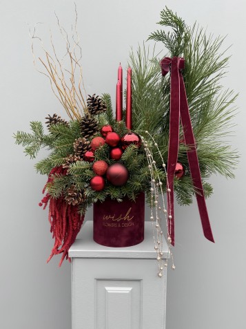 Winter Velvet Mumlu Yılbaşı Aranjmanı