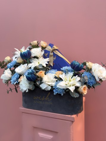 Gri Kadife Kutuda Harem Roll Lokumlu Mavi Çiçek Bahçesi